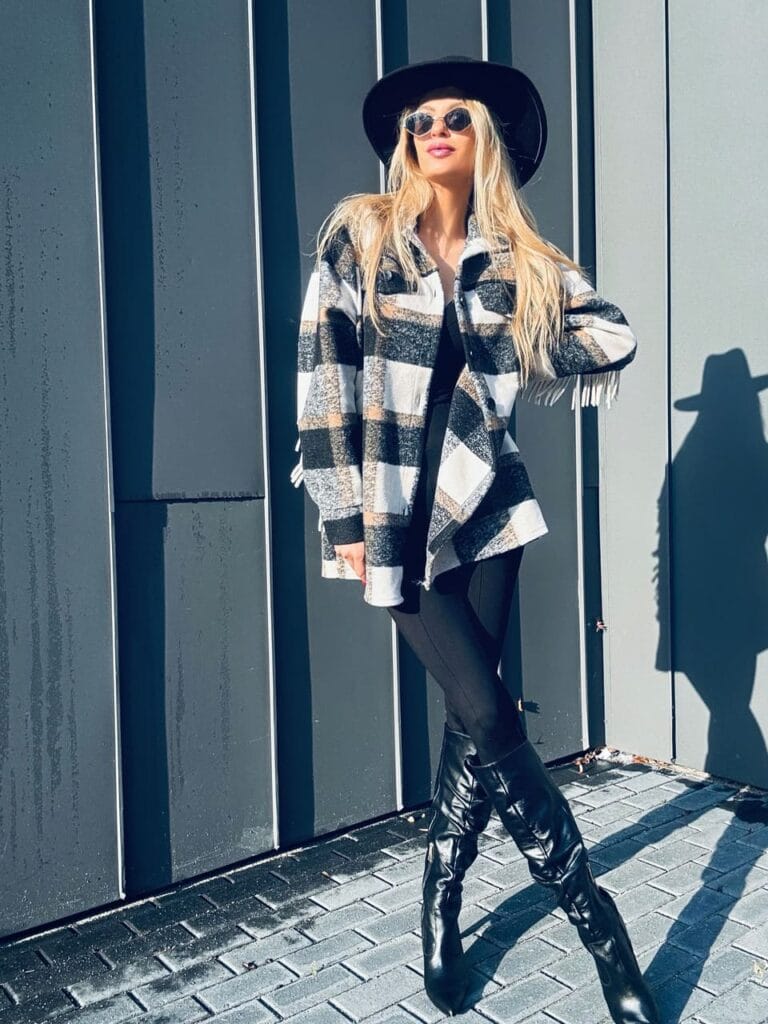 6EEC1644-DCC1-48CC-BED2-9B1E3F74906B