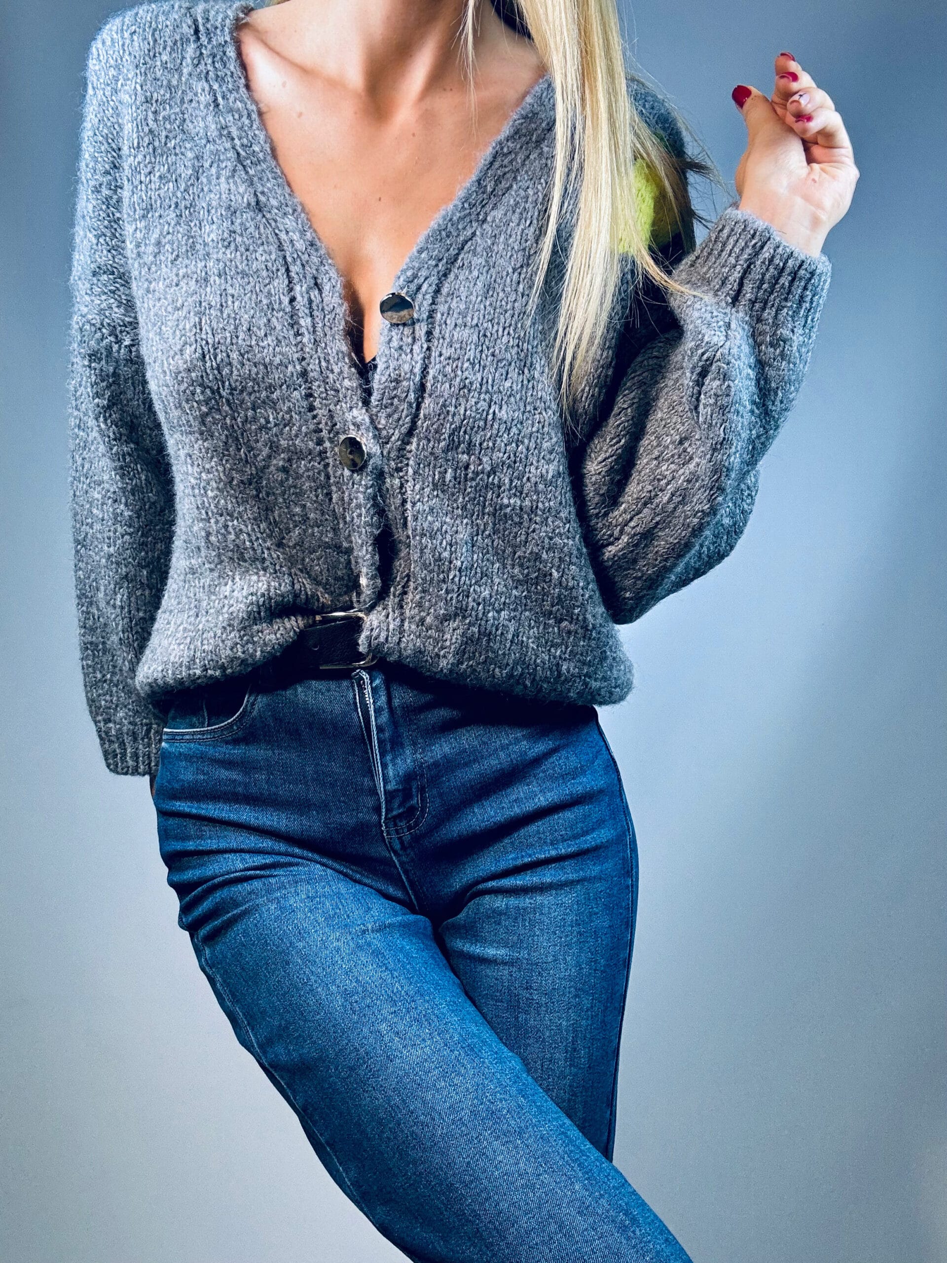 858C1F8F-9025-4DB4-A95B-4BC3209340A3