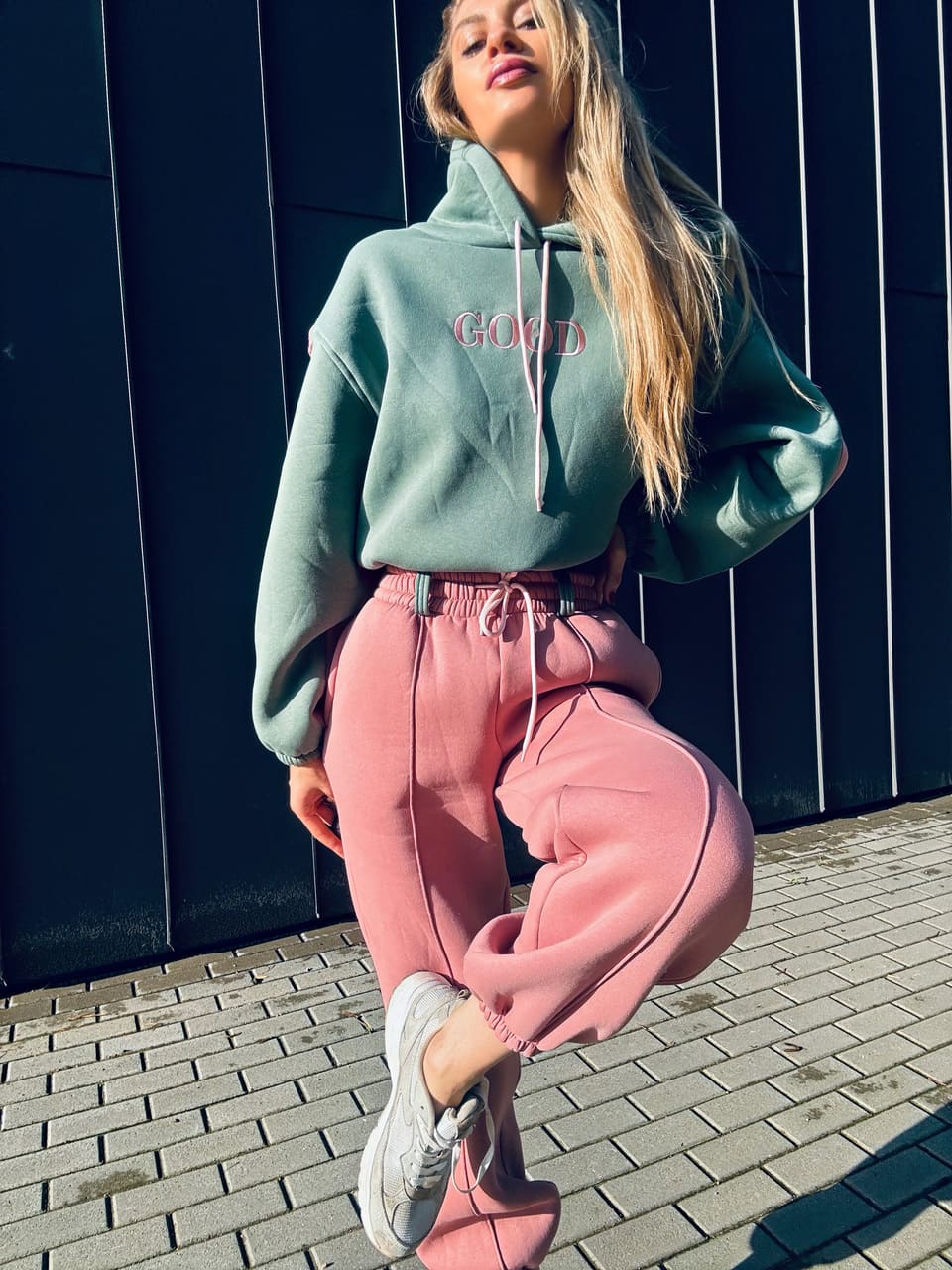 B00F23E2-C70A-45A2-9B76-D634EEE35A9D