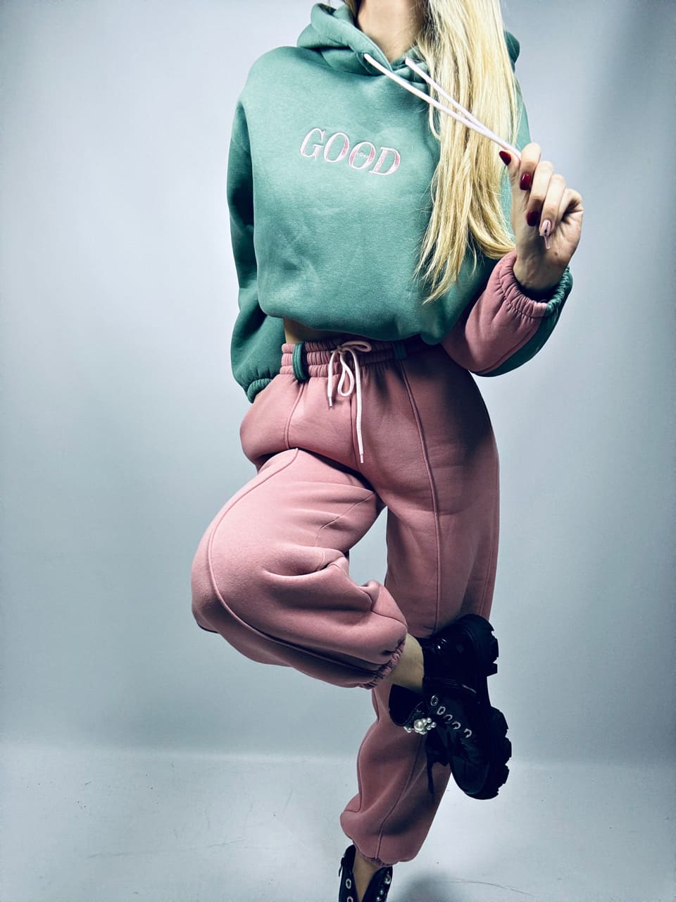 C7FFA8B9-47F1-466D-914F-29B9A93087D7