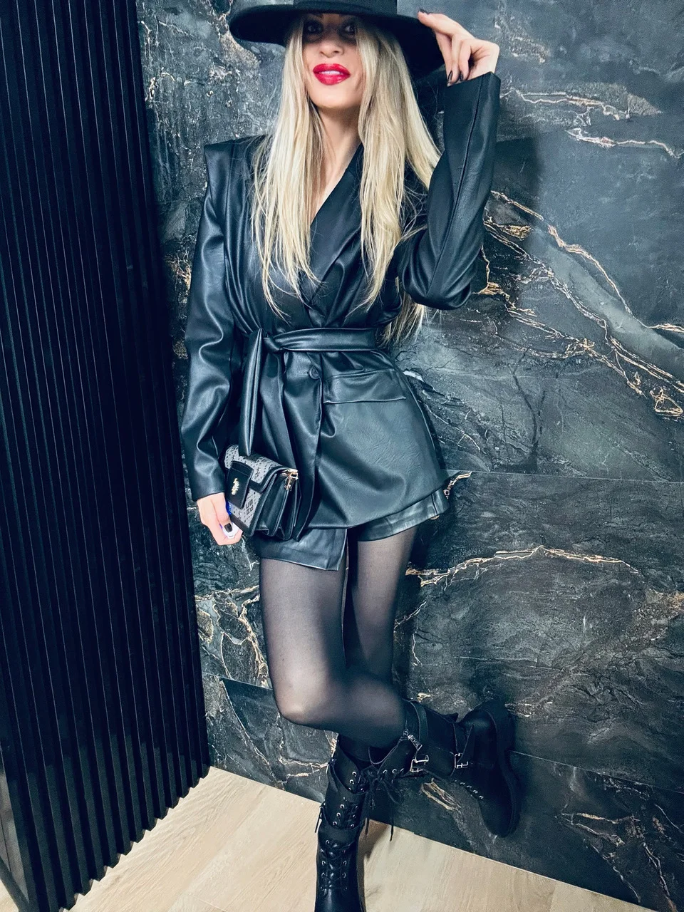 5FBA4C03-D9DA-448B-9414-2BAF83F6404B