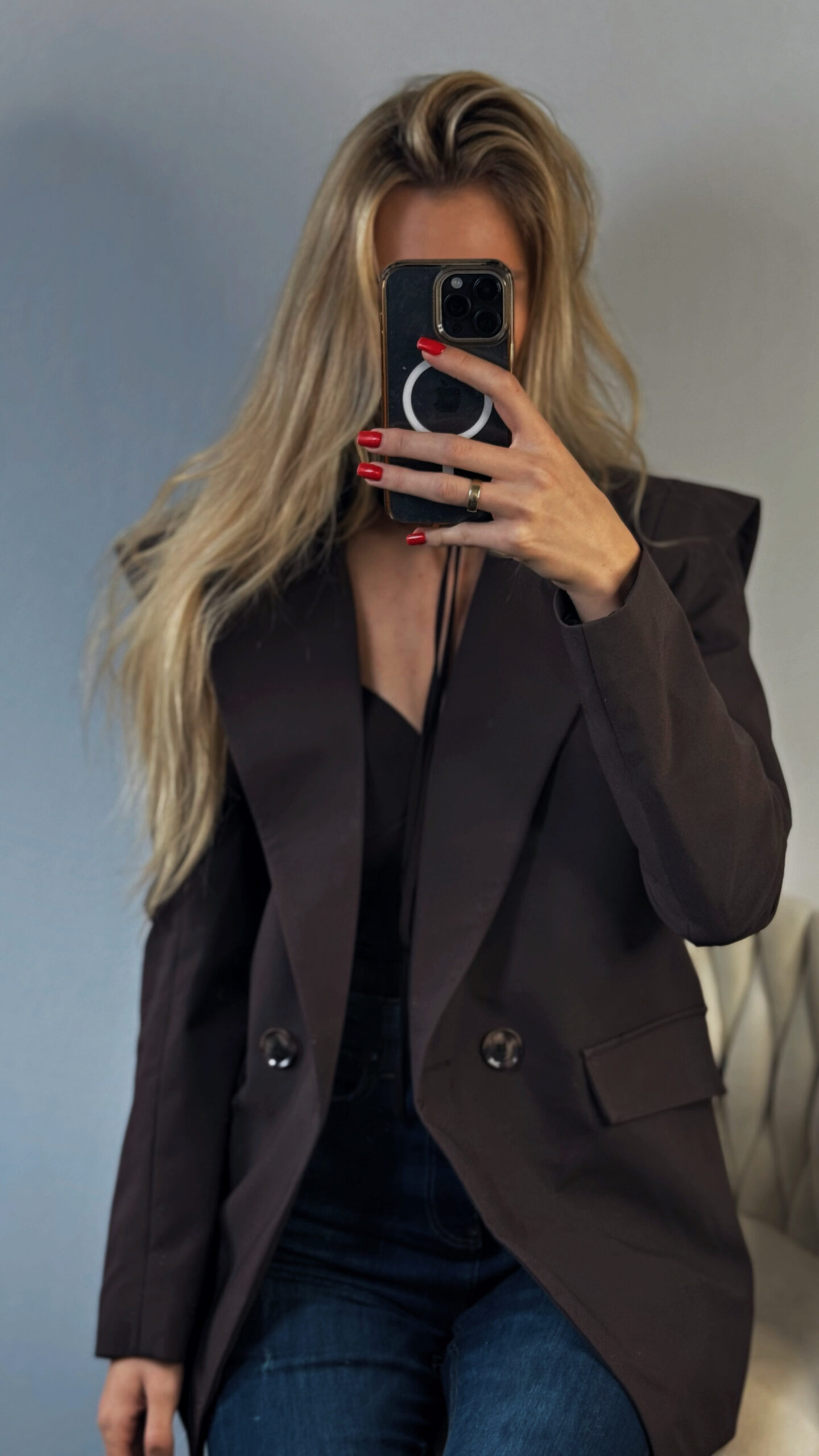 B98CD386-0BCD-4825-A805-669CBF8F93D6