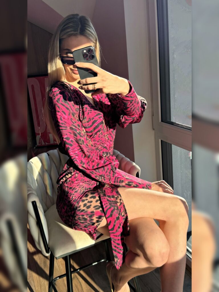 97B520CB-2271-45FF-ACC2-EA45D544161C 2