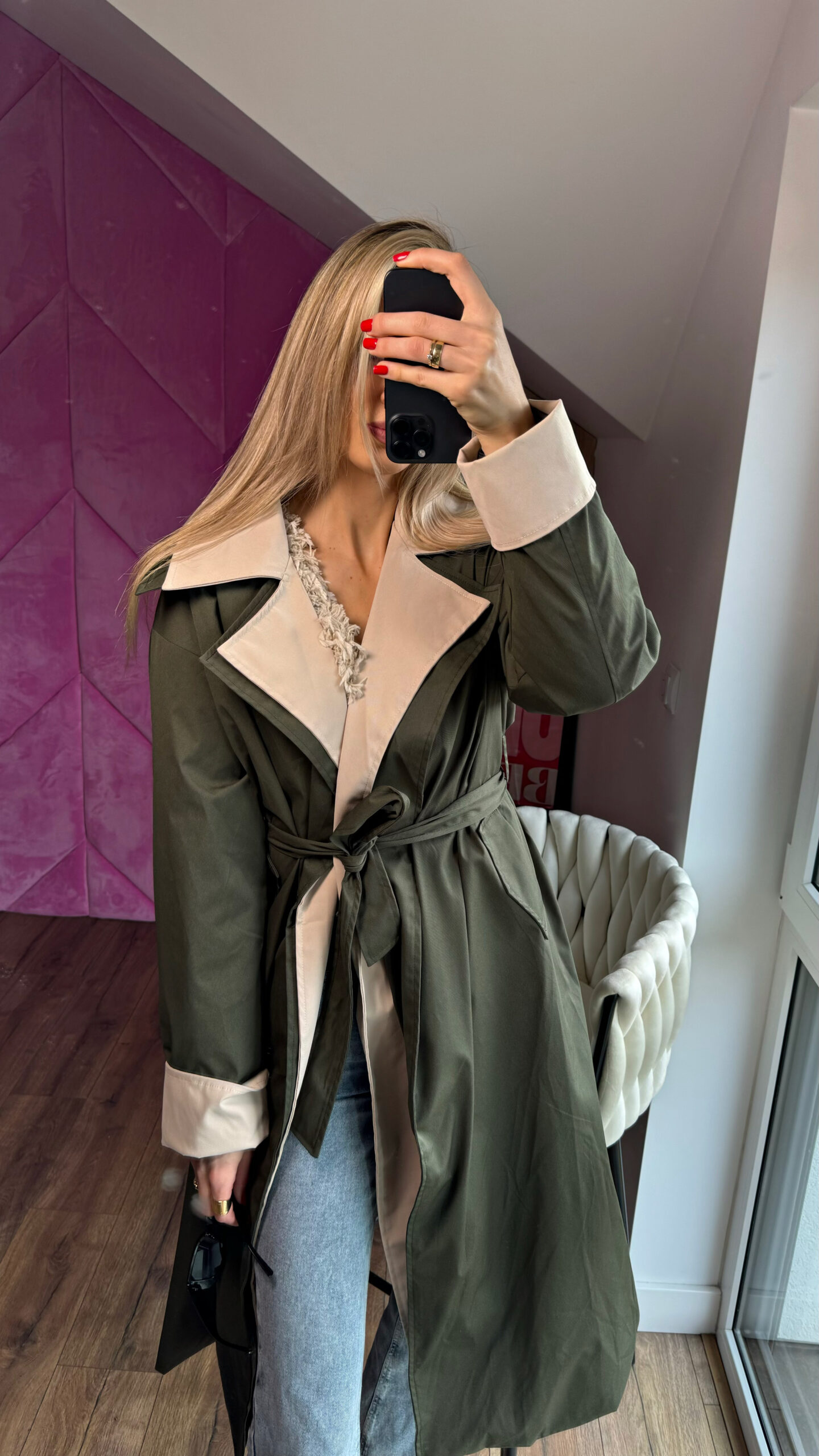 67485021-0F39-49C2-A2C5-0F519A99DB1B